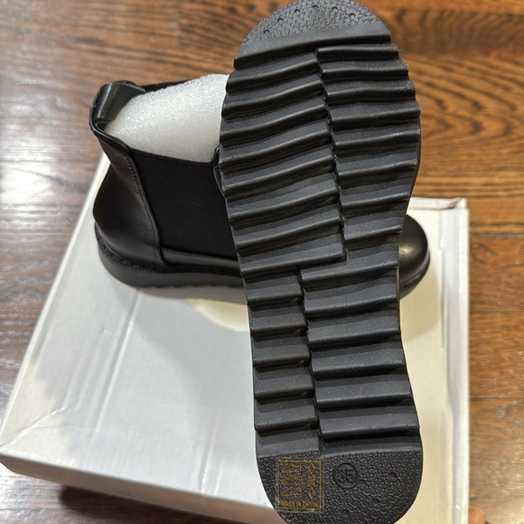 Girls booties - Picture 3 of 4